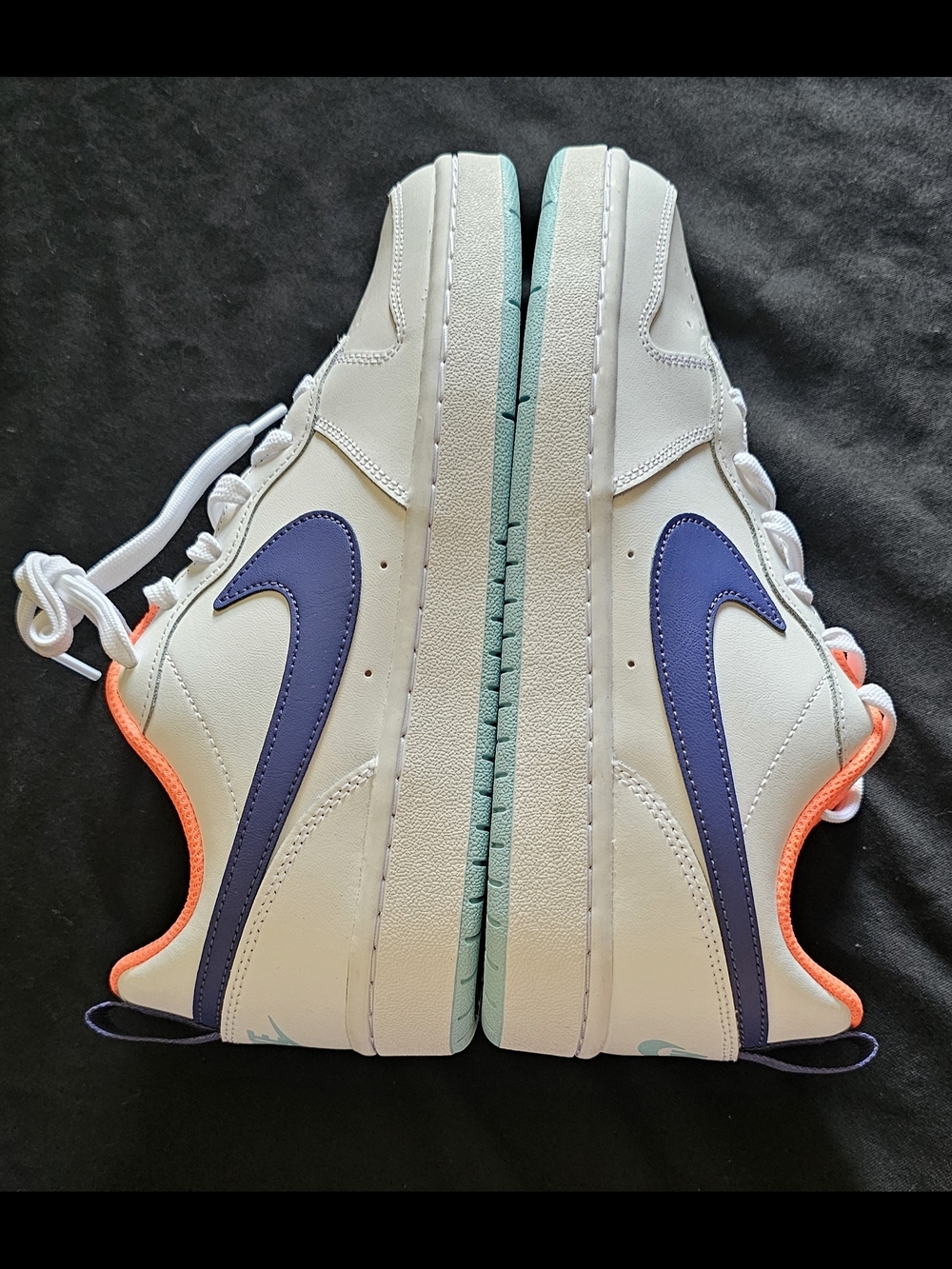 Nike Court Borough Low 2